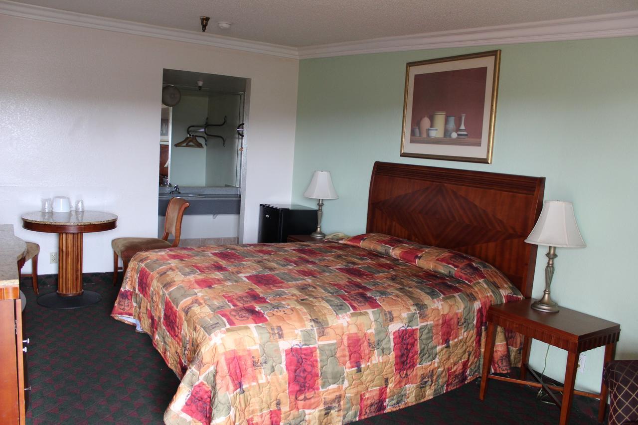 בלפלאוור Starlite Motel מראה חיצוני תמונה
