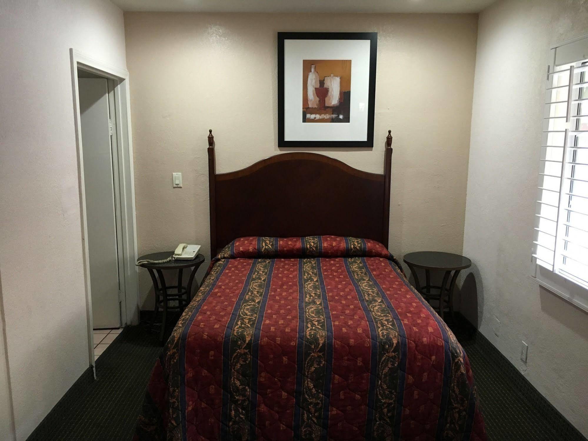 בלפלאוור Starlite Motel מראה חיצוני תמונה